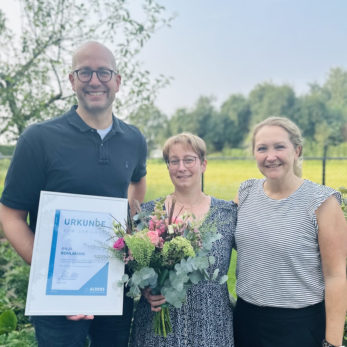 ALDERS feiert das Firmenjubiläum der langjährigsten Mitarbeiterin